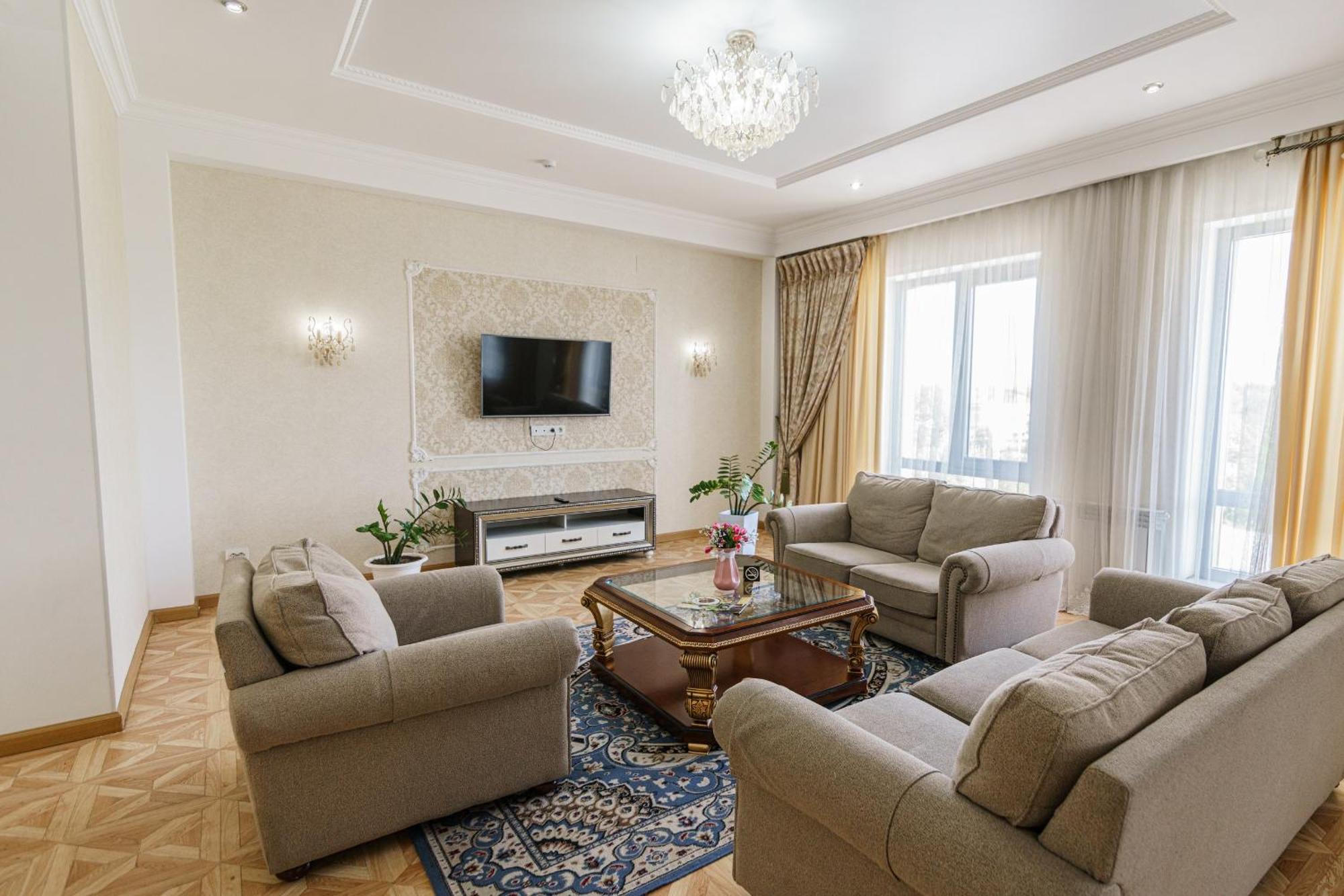 Park Hotel Al Bustan シムケント エクステリア 写真